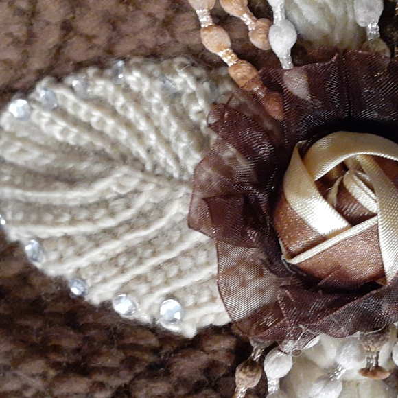 KNITTED LINED EMBELLISHMENT HAT CHOOSE - Picture 11 of 14